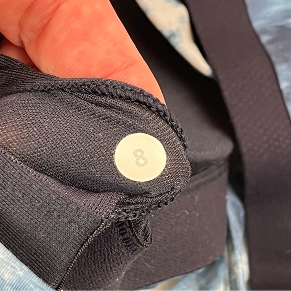 Lululemon On Your Way Sports Bra Size 8 - Picture 11 of 16